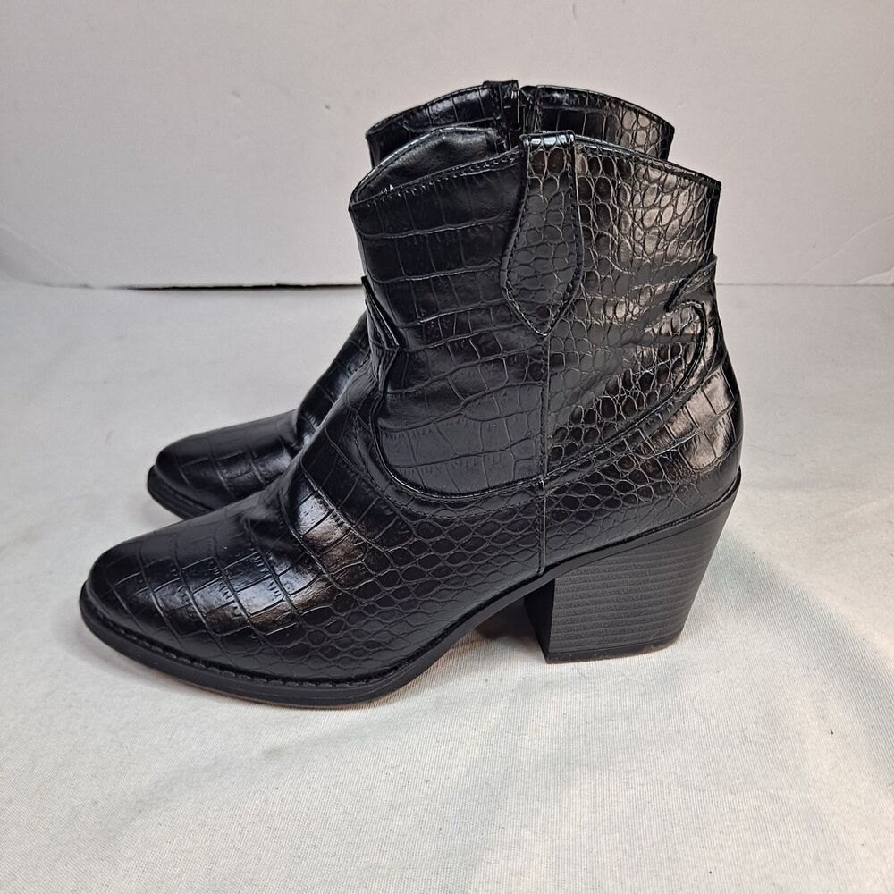 Sugar Tula Booties Womens Size 8M Black Faux Leather Snakeskin Print Western